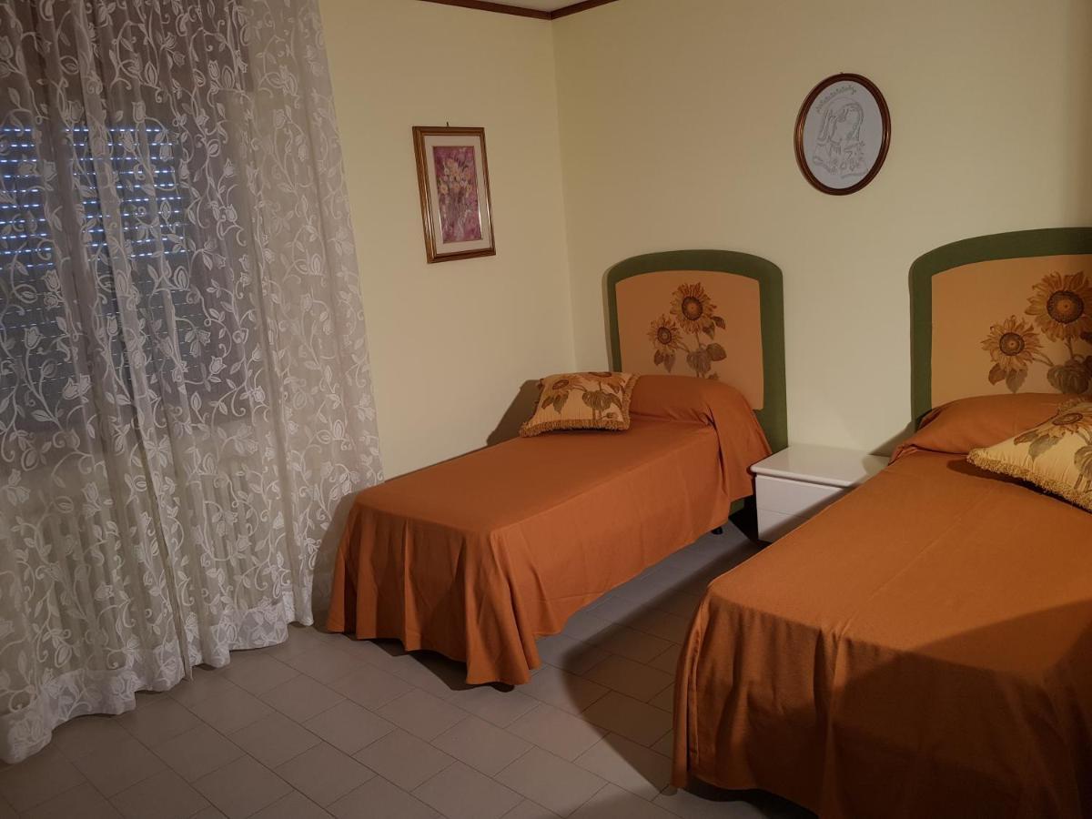 Top Bedroom Golfo - Le Lincelle, Lamezia - 2 Extra Large Single Beds Sant'Eufemia Lamezia Exterior photo